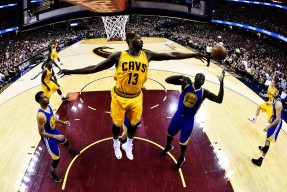 英雄联盟赔率- 芝加哥公牛队的战术图 